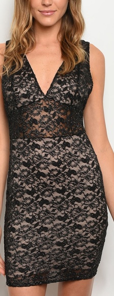 Dresses & Skirts - Beautiful Black Dress